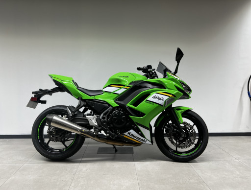 KAWASAKI NINJA 650 (a2) PACK PERFORMANCE 2025