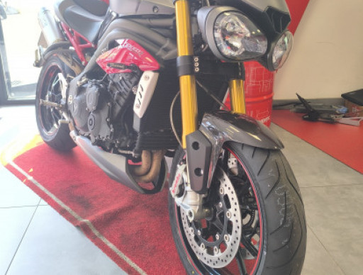 TRIUMPH SPEED TRIPLE R