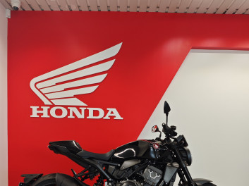 HONDA CB 1000 R