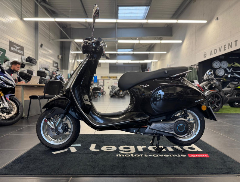 VESPA PRIMAVERA ELETTRICA 45 KM/H