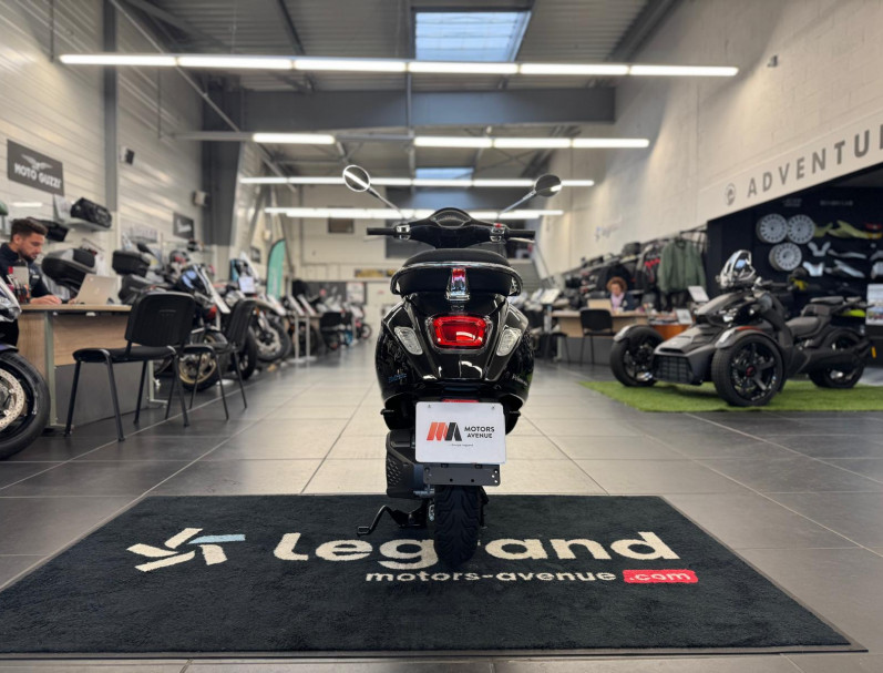 VESPA PRIMAVERA ELETTRICA 45 KM/H