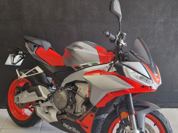 APRILIA TUONO 660