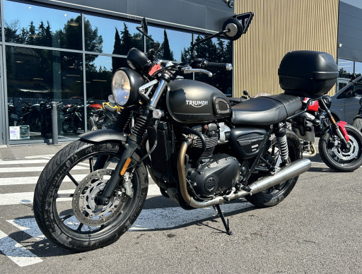 TRIUMPH STREET TWIN  900