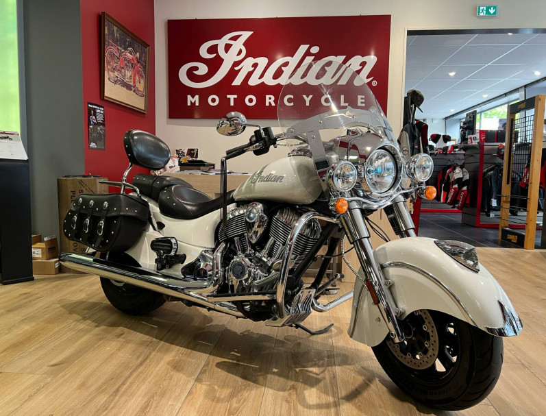 INDIAN CHIEF 1811 CLASSIC PEARL WHITE