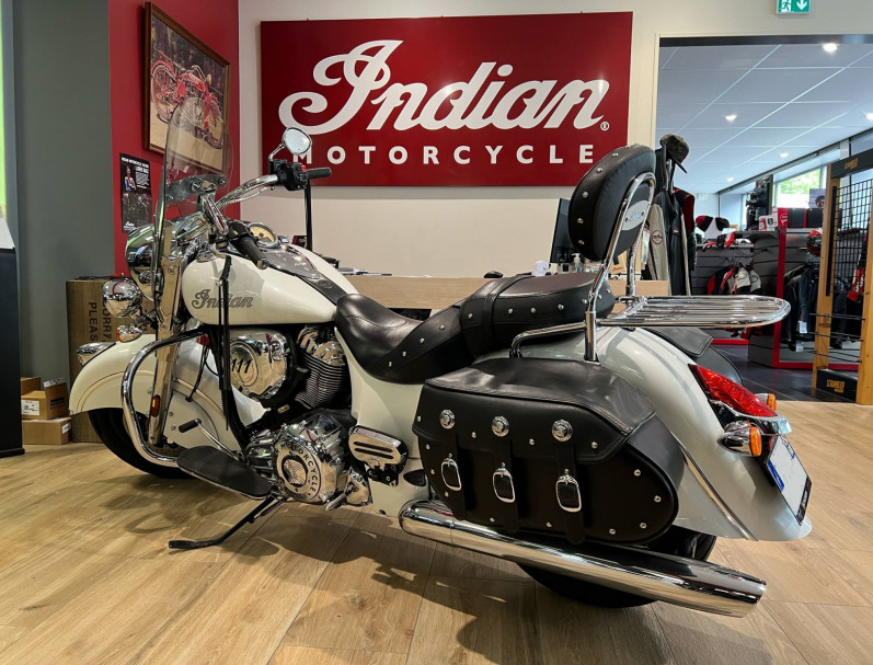 INDIAN CHIEF 1811 CLASSIC PEARL WHITE