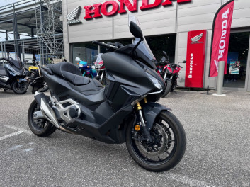 HONDA FORZA 750