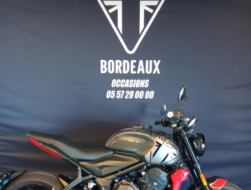 TRIUMPH TRIDENT 660