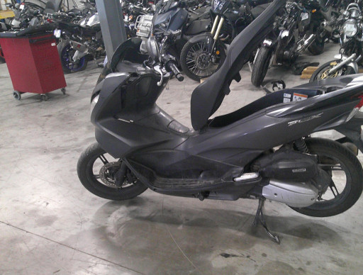 HONDA PCX 125 ACCIDENTE RSV N°22467