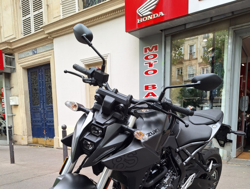 SUZUKI GSX-8S A2
