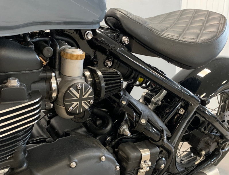 TRIUMPH Bonneville Bobber 1200