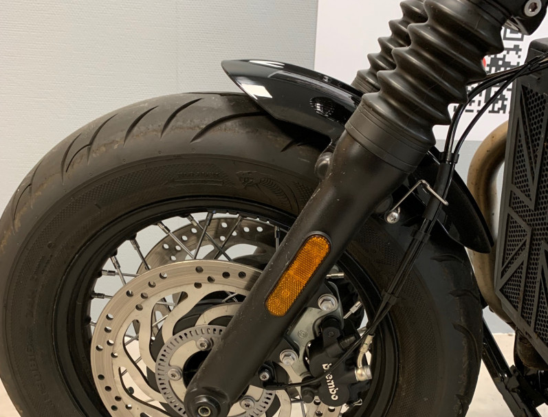 TRIUMPH Bonneville Bobber 1200