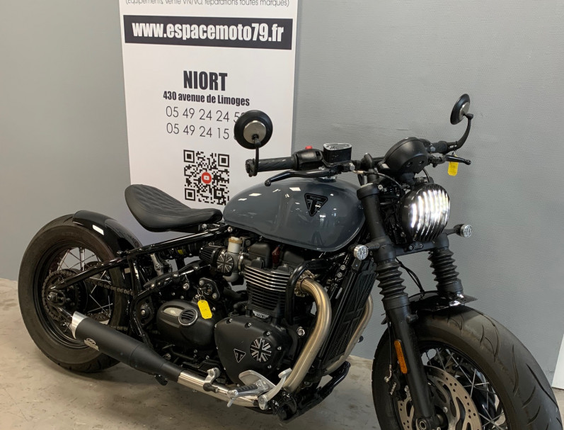 TRIUMPH Bonneville Bobber 1200