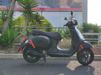 PIAGGIO VESPA 300 GTS ABS