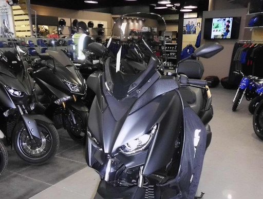 YAMAHA XMAX 300