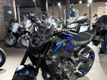 YAMAHA MT-09