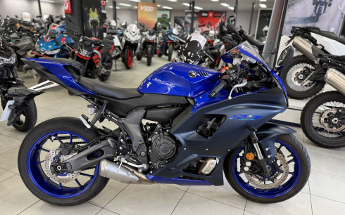 YAMAHA YZF-R7