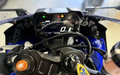 YAMAHA YZF-R7