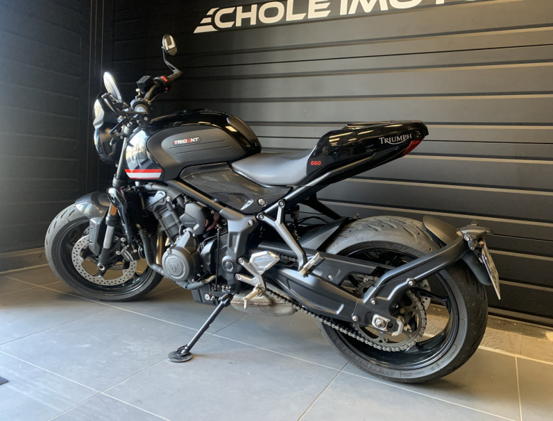 TRIUMPH TRIDENT 660