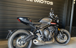 TRIUMPH TRIDENT 660