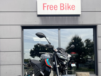 YAMAHA MT-125