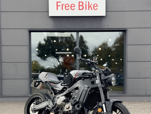 YAMAHA XSR 900