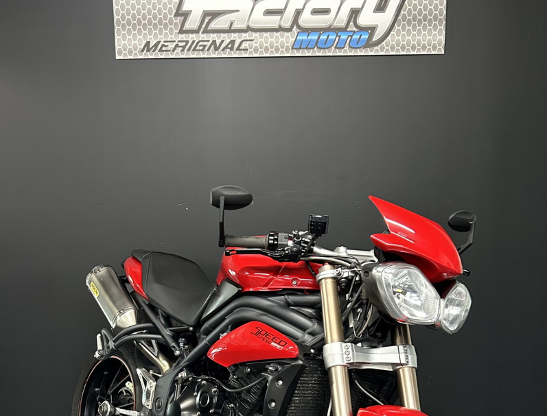 TRIUMPH SPEED TRIPLE 1050