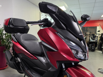 HONDA FORZA 125 TOP BOX