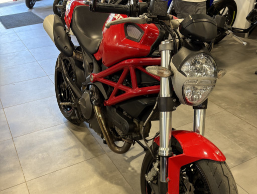 DUCATI MONSTER 796