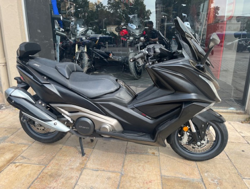 KYMCO AK 550