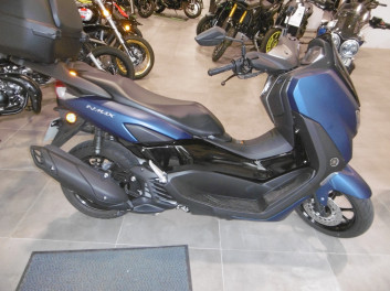 YAMAHA NMAX 125
