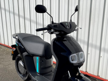 YAMAHA NEO