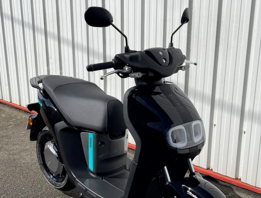 YAMAHA NEO