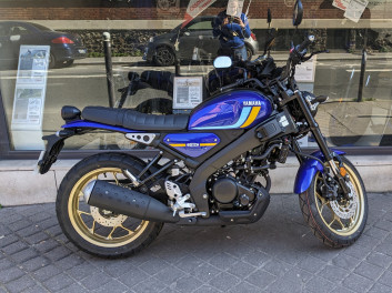 YAMAHA XSR 125