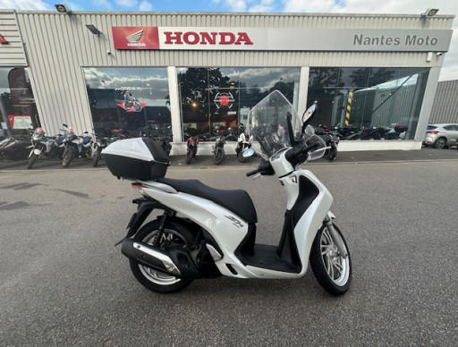 HONDA SH125AD