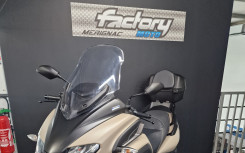 YAMAHA TRICITY 300