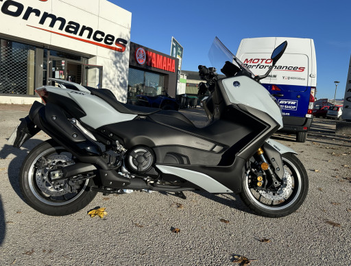 YAMAHA XP T-MAX 560 TECH MAX