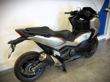 HONDA NSS FORZA 750
