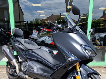 YAMAHA XP T-MAX 560 TECH MAX