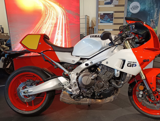 YAMAHA XSR 900 GP