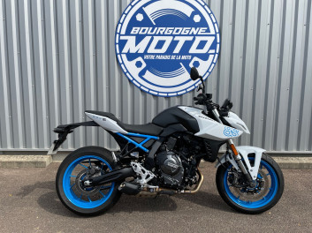 SUZUKI GSX-8S A2
