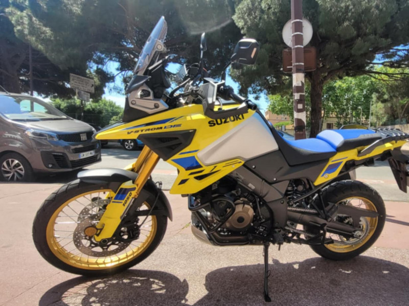SUZUKI DL V-STROM 1050