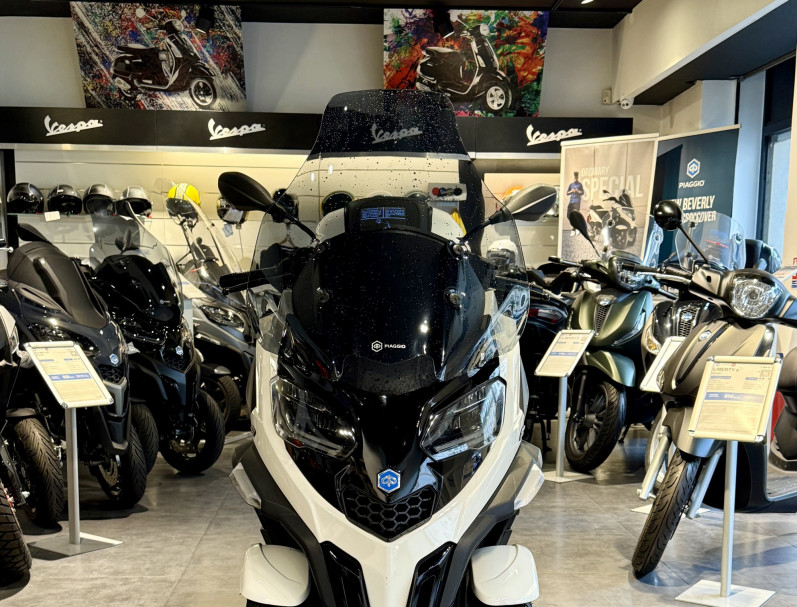 PIAGGIO MP3 400 HPE MY22