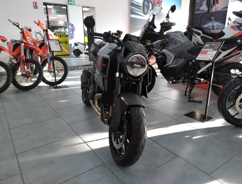 KTM BRABUS 1300 R 