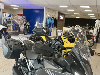 SUZUKI GSX-S 1000 GX (Pack GX+)