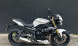 TRIUMPH STREET TRIPLE 675