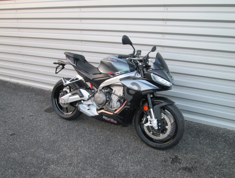 APRILIA TUONO 660