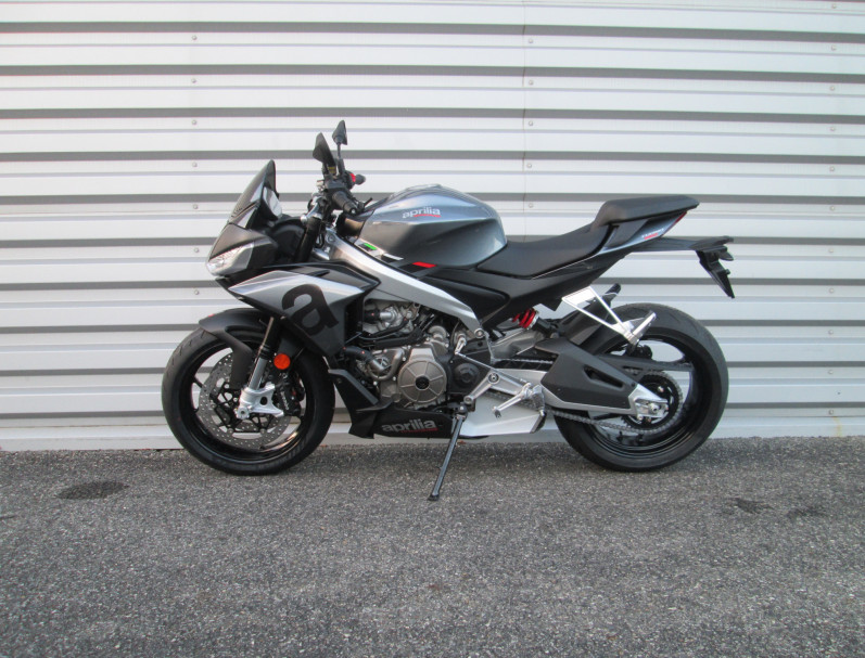 APRILIA TUONO 660
