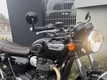 TRIUMPH Bonneville T100
