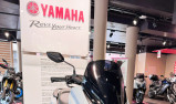 YAMAHA NMAX 125 TECH MAX de courtoisie
