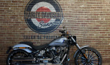 HARLEY-DAVIDSON SOFTAIL BREAKOUT 1923